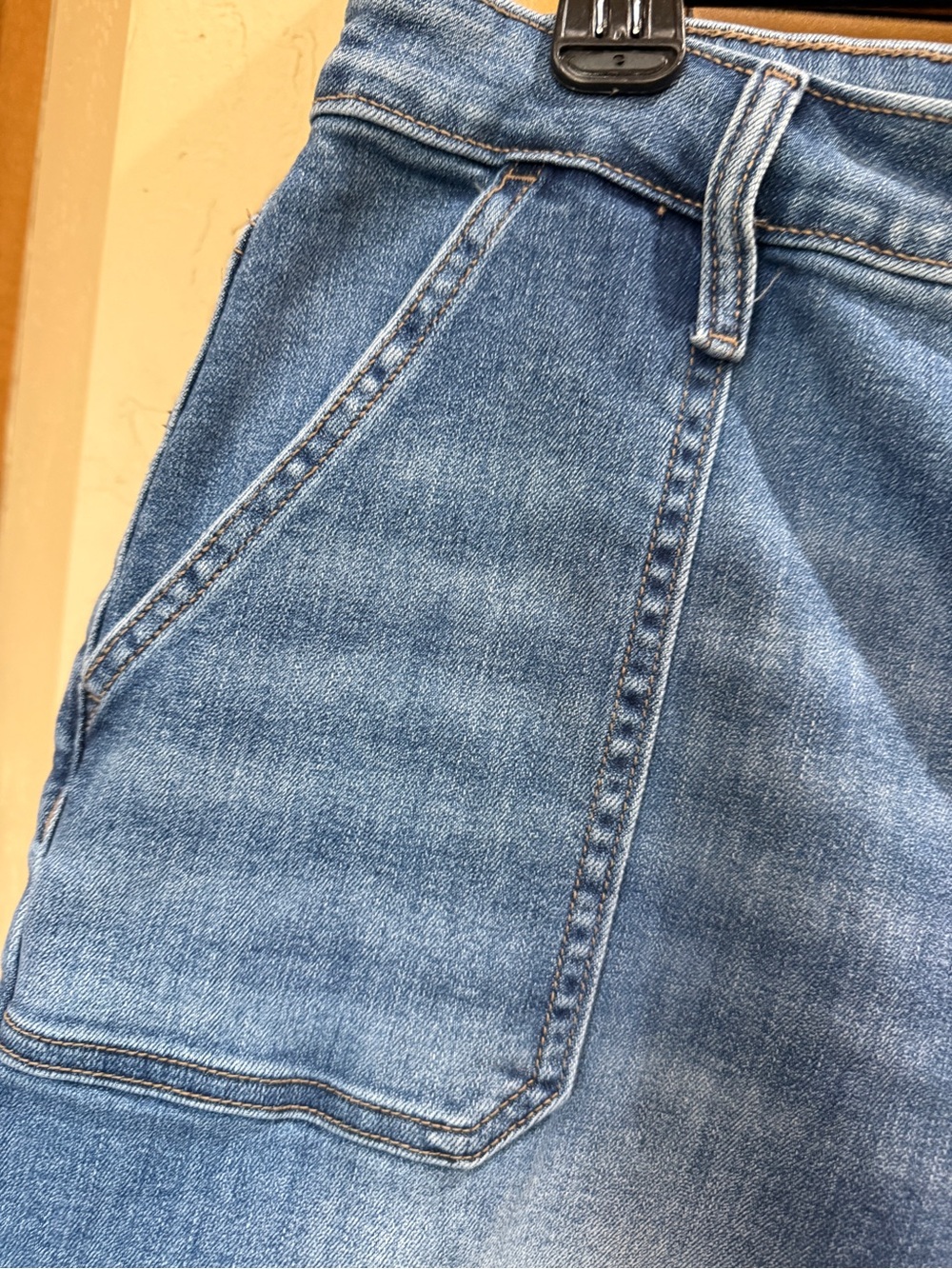 Zenana Outfitters Light Blue Wide-Leg Cropped Jeans - Picture 3 of 7